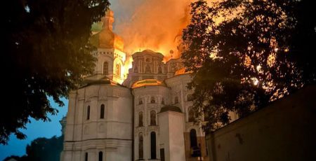 Масована атака на Київ: четверо загиблих, багато поранених, пожежа в Лаврі
