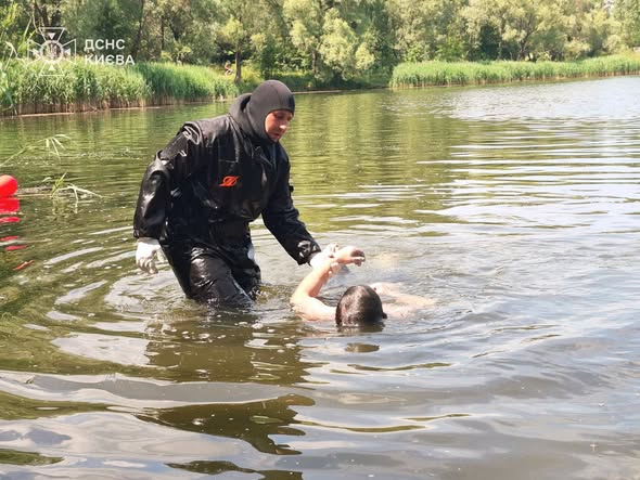У Києві в озері Редькине на п'ятий день знайшли тіло потонулого чоловіка