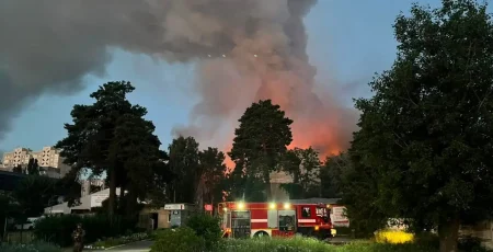 У Києві число госпіталізованих після нічної атаки рф зросло до двох осіб