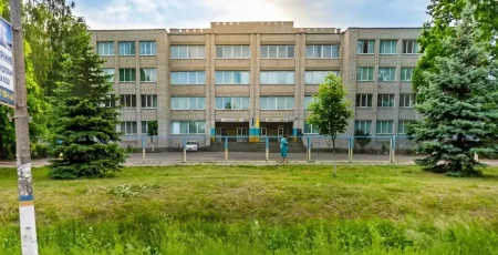 У Василькові паркан ліцею за понад 1,3 млн гривень замінить компанія політичного соратника ексмера Сабадаша