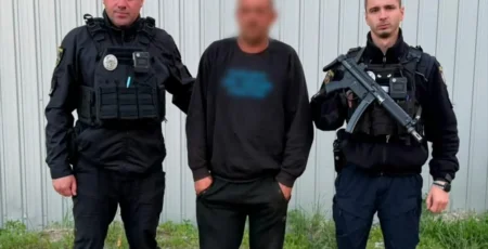 У Бучі затримали чоловіка, якого підозрюють у сексуальному насильстві щодо дитини