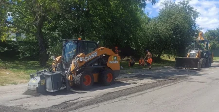 У Яготині ремонтують дорогу від вулиці Незалежності