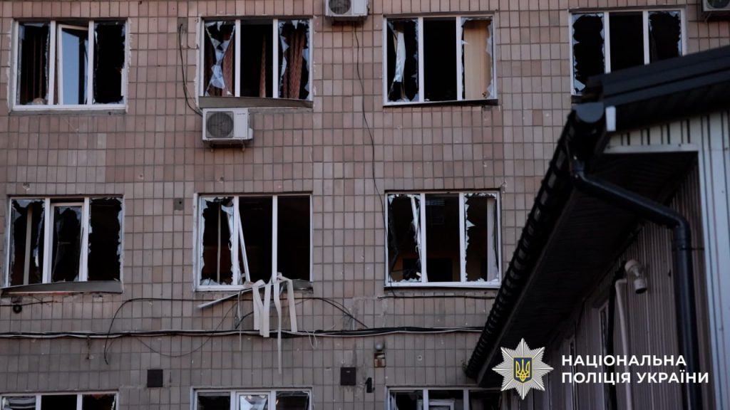 На Полтавщині ворожа атака вбила двох людей, серед постраждалих 6 дітей На Полтавщині ворожа атака вбила двох людей, серед постраждалих 6 дітей
