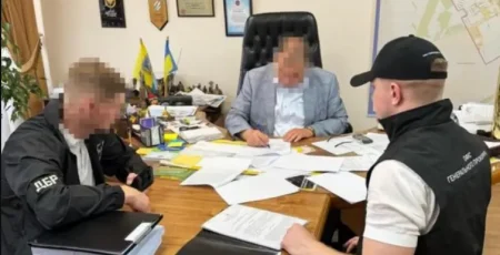 Голову громади на Київщині підозрюють у системному одержанні хабарів - ОГП