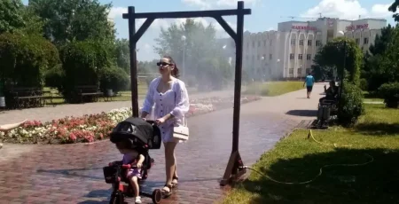 У Києві встановлять 33 рамки-розпилювачі води для охолодження в спеку (локації)