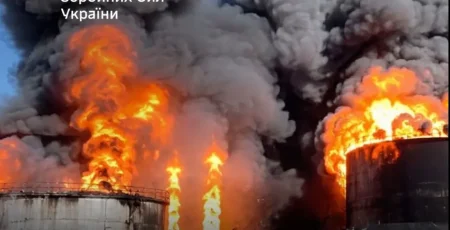 Генштаб підтвердив ураження двох мостів та знищення чотирьох резервуарів НПЗ "Слов'янський"
