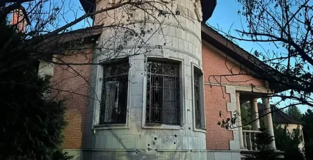 Наслідки масованої ворожої атаки зафіксували у п’яти районах Київщини: семеро людей постраждали