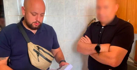 Поліція повідомила підозру трьом учасникам схеми розтрати понад 9,6 млн грн на закупівлях для «Київпастранс»
