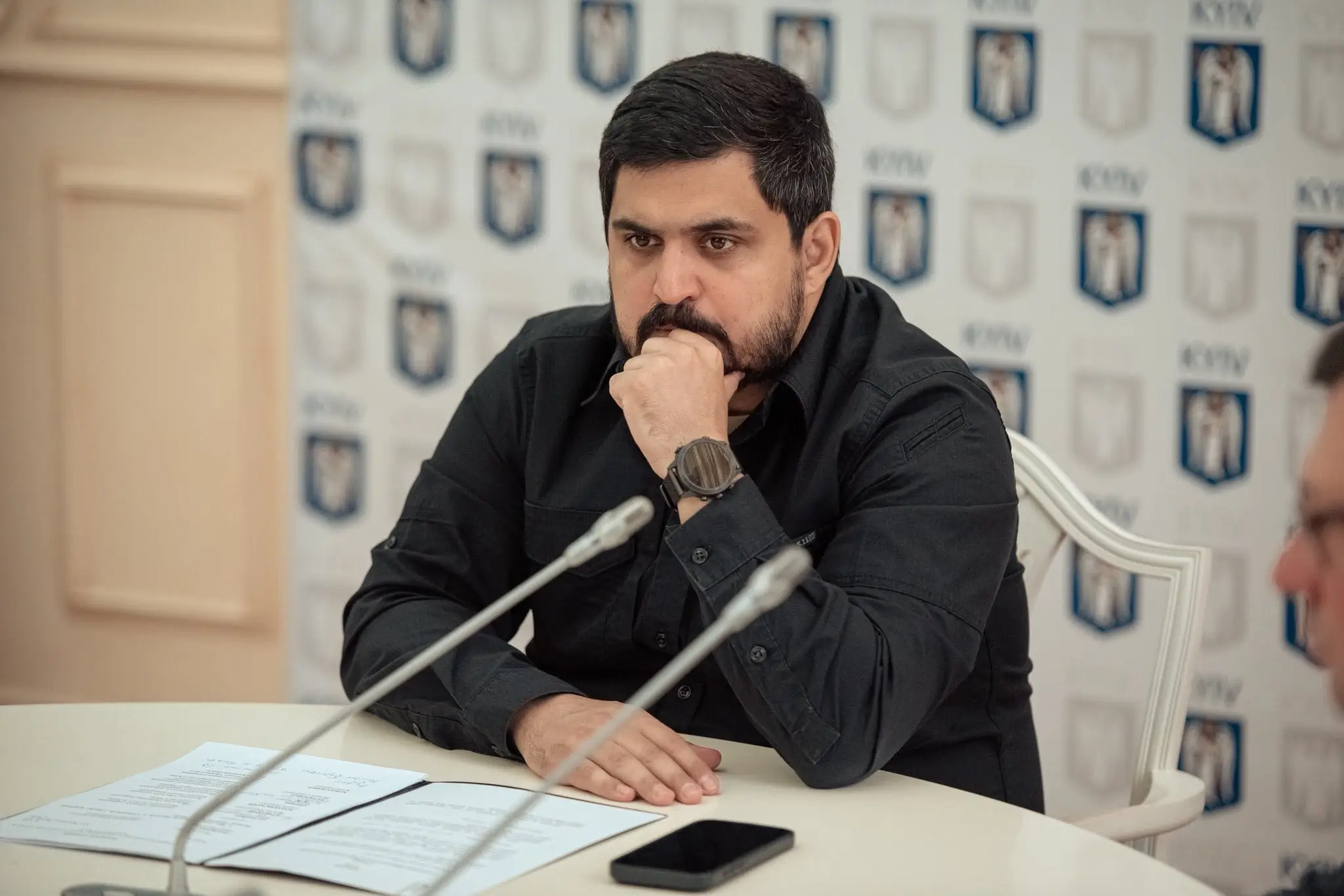 Зеленський звільнив Ткаченка з посади начальника КМВА