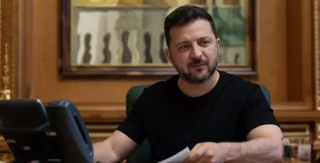 Зеленський відзначив нагородами Урсулу фон дер Ляєн та низку українських посадовців і військових