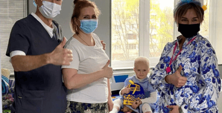 У Медичному центрі міста Києва дитина перемогла лейкоз після року лікування - Мостепан