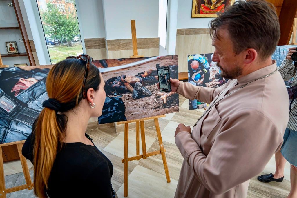 Американська блогерка Лаура Лумер відвідала Бучу