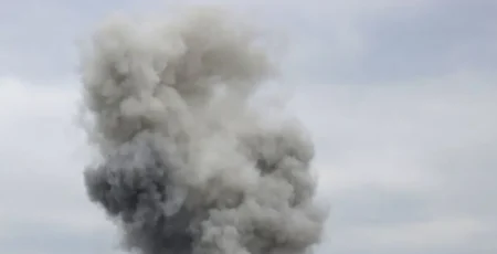 російська ракета знищила дім київського журналіста Михайла Бовкуна: колеги оголосили збір допомоги