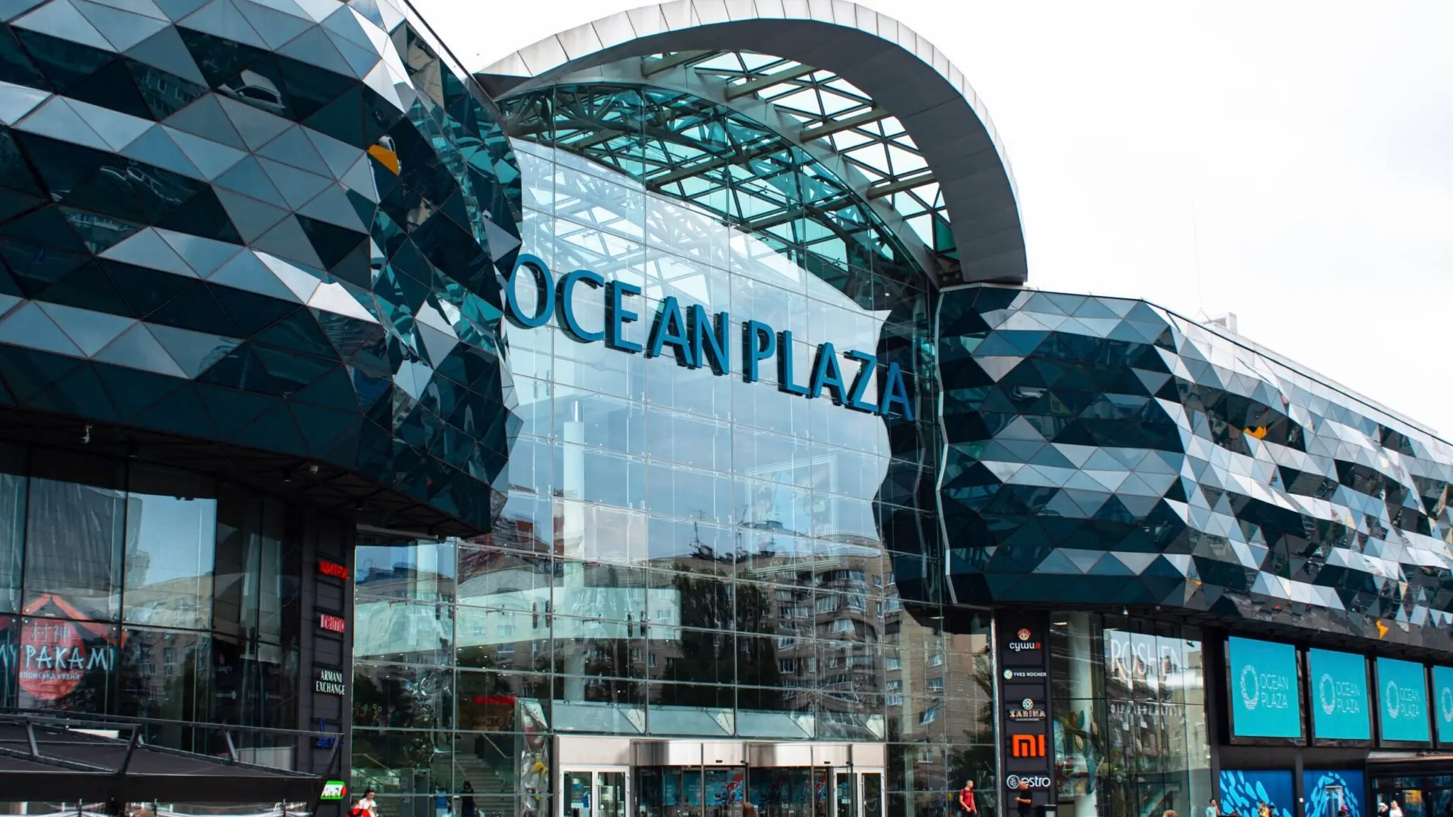 Миття фасаду Ocean Plaza обійдеться у 1,1 млн гривень