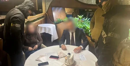У Києві за 160 тисяч доларів обіцяли зробити клієнта народним депутатом