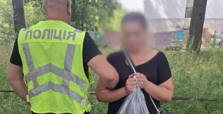У Києві затримали жінку з понад 1,5 кг психотропної речовини Альфа-PVP