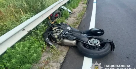На Бориспільщині внаслідок ДТП за участю мотоцикла та двох автомобілів загинула жінка