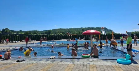 200 дітей із Гатного відпочили в літньому таборі на Закарпатті