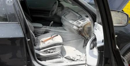 У Києві чоловіка підозрюють у підпалі автомобіля психолога громадської організації