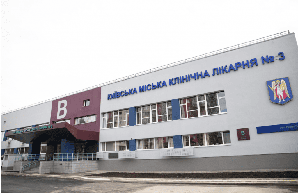 На ремонті київської лікарні №3 виявлено можливу переплату у 2 млн гривень