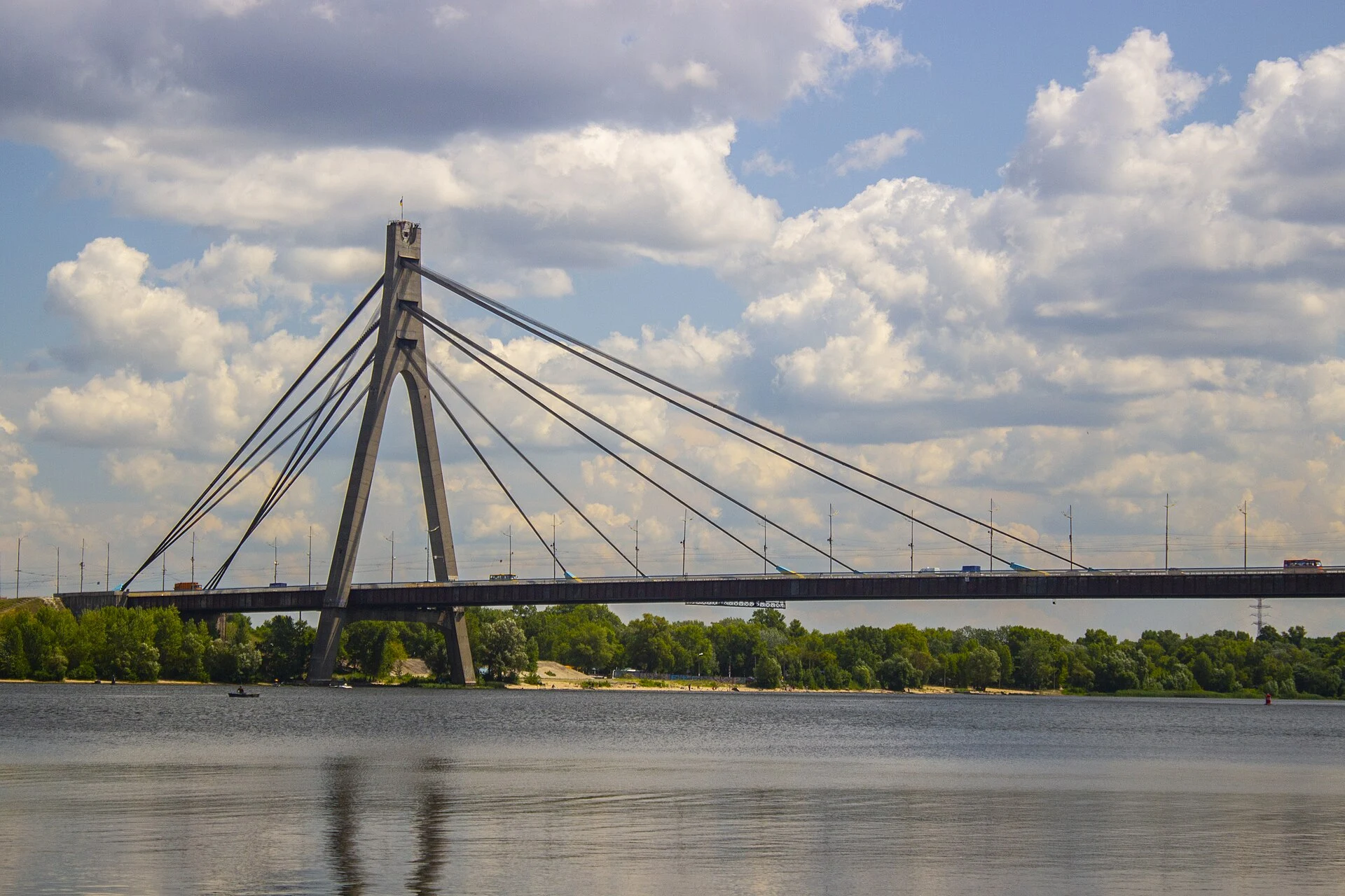 Вдень 25 липня буде обмежено рух Північним мостом (схема)