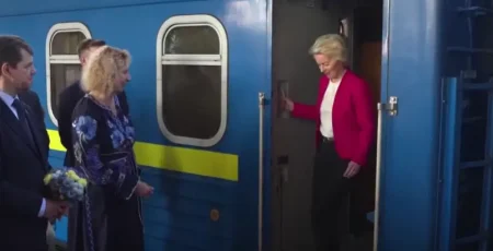 До Києва прибули Урсула фон дер Ляєн та лідери європейських країн